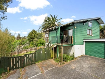 2/63 Eskdale Road, Birkdale, Auckland