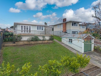65 Rosamund Avenue, New Windsor, Auckland
