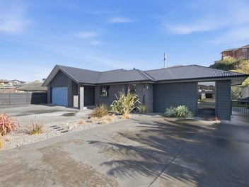 40 Cyrus Street, Whalers Gate, New Plymouth