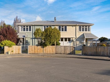 8 Dix Crescent, Riversdale, Blenheim