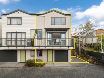 2/8 Flynn Street, Birkdale, Auckland