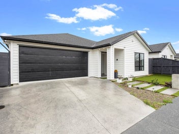 7 Silver Beech Street, Takanini, Auckland