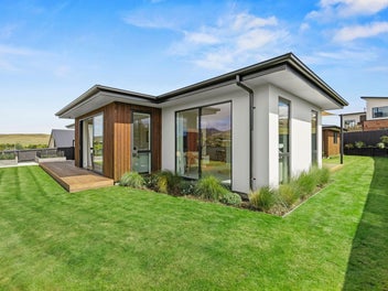 10 Eaglesfield Close, Westmorland, Christchurch