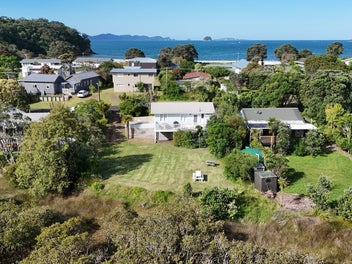 4 Riverview Road, Cooks Beach, Whitianga