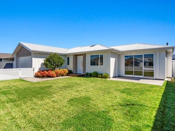 12 Hikawera Drive, Frimley, Hastings