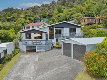 8 Gallagher Drive, Tairua, Tairua