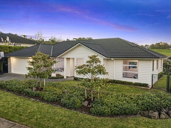 2 Somerset Place, Stanmore Bay, Whangaparaoa