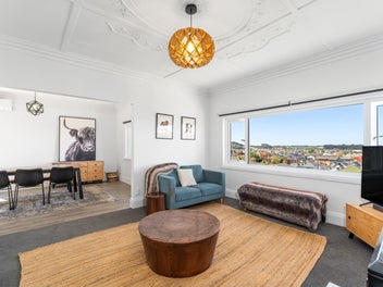 34 Moana Crescent, Musselburgh, Dunedin