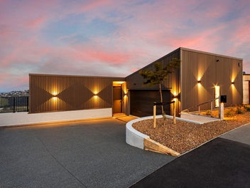 37 Hawkshead Way, Westmorland, Christchurch
