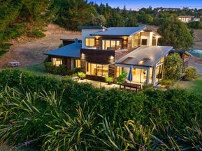 24 Raukawa Road, Peka Peka