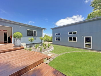 6 Yasmin Lane, Kinloch, Taupō
