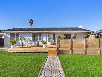 13 Becroft Drive, Forrest Hill, Auckland