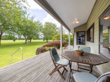 8A Rimmington Drive, Hamilton Lake, Hamilton