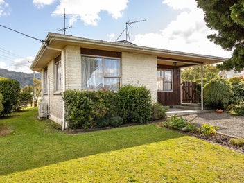 34 Wallace Street, Featherston
