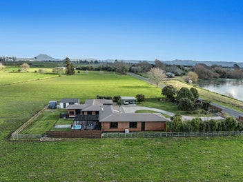 97 East Bank Road, Edgecumbe, Whakatane
