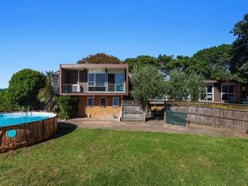 131 College Road, Edgecumbe, Edgecumbe