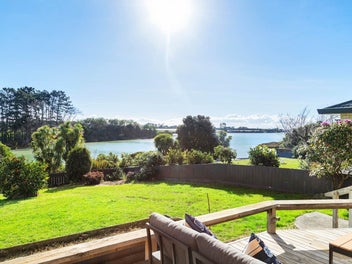 77 Elsie Drive, Waiuku, Waiuku