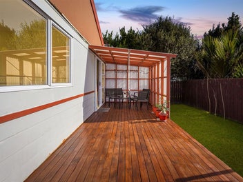 2/9 Ireland Place, Ranui, Auckland