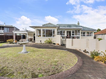 12 Howlett Street, Waterview, Auckland