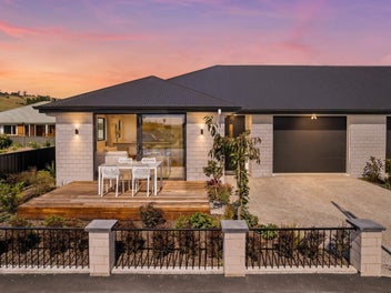 2A Mark Street, Ravensbourne, Dunedin