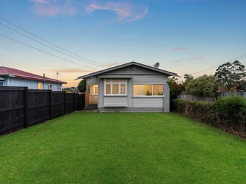 1584 Great North Road, Waterview, Auckland