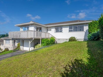 3 Intrepid Place, Torbay, Auckland