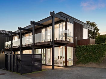 2 Amante Crescent, Mairangi Bay, Auckland