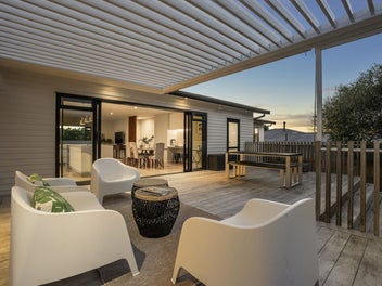 2/49 Roseberry Avenue, Birkenhead, Auckland
