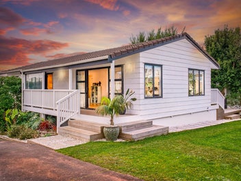 172 Luckens Road, West Harbour, Auckland