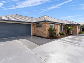 18 Mollymawk Place, Woolston, Christchurch