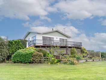 294 Tuhikaramea Road, Temple View, Hamilton