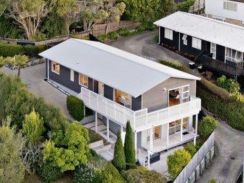 16C Sunnynook Road, Sunnynook, Auckland