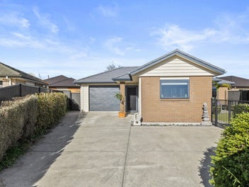 15 Peter Way Place, Glenview, Hamilton