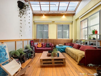 221/6 Left Bank, Te Aro, Wellington