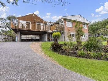 29 Braemar Road, Castor Bay, Auckland