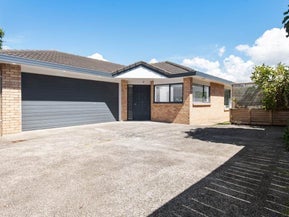 59A Cobham Crescent, Kelston, Auckland