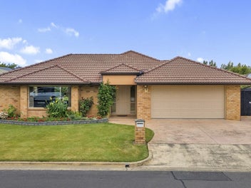 5 Ross Place, Northwood, Christchurch