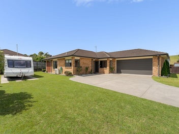 4 Gina Way, Welcome Bay, Tauranga