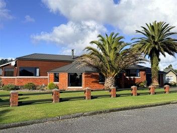 12 Keith Road, Paroa, Greymouth