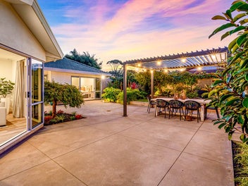 13 Driscoll Place, Farm Cove, Auckland