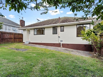 1/13 Kereru Street, Henderson, Auckland