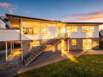 11 Tania Place, Blockhouse Bay, Auckland