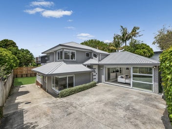 2/34 Howe Street, Howick, Auckland