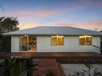 99 Pacific Road, North New Brighton, Christchurch