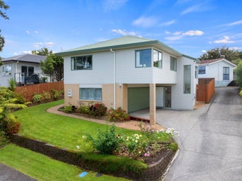 1/21 Peach Road, Glenfield, Auckland