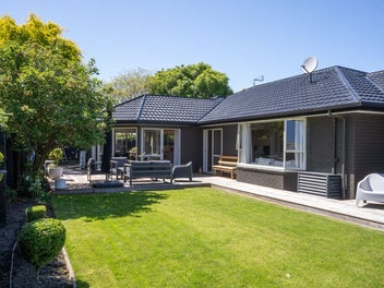 24 Beauford Place, Parklands, Christchurch