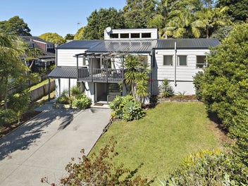 22 Elmira Place, Browns Bay, Auckland