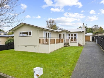 8 Juliana Place, Awapuni, Palmerston North