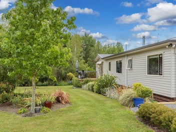 307 White Road, Otane