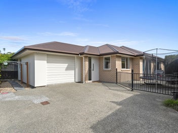 8A Arapiki Road, Stoke, Nelson